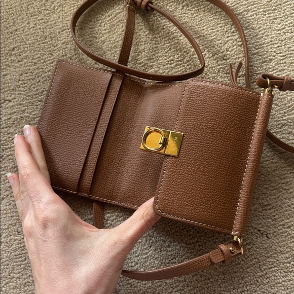 Polene Numéro Sept Crossbody Wallet textured camel EUC